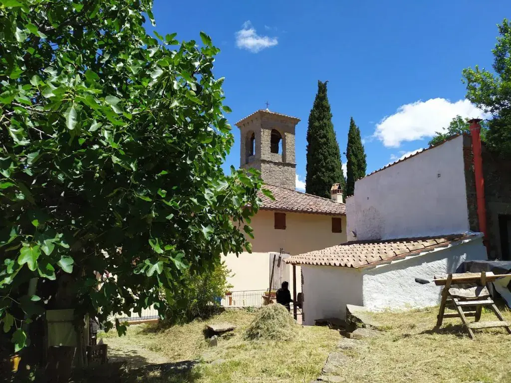Foresteria di Tòsina e la fienagione